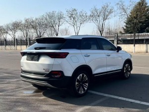 FAW Bestune T77 (Besturn T77)