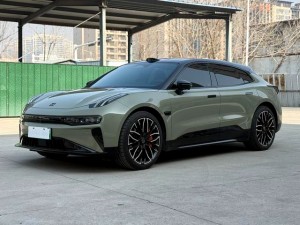 ZEEKR 001