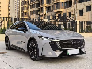 Mazda EZ-6