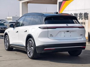 NIO ES6