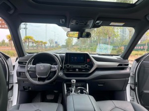 Toyota Crown Kluger