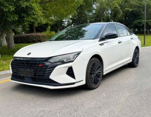 Dongfeng Yixuan MAX