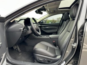 Mazda 3 Angkesela