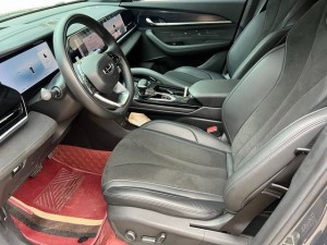 Geely Monjaro (Xingyue L)