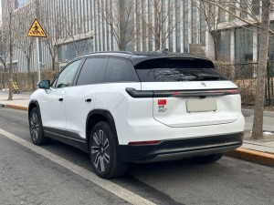 NIO ES7