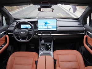 Geely Haoyue L