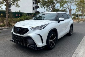 Toyota Crown Kluger