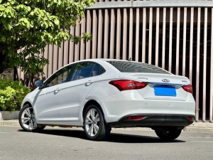 Chery Arrizo 5