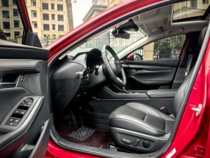 Mazda 3 Angkesela