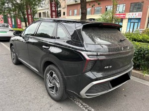 Hongqi HS3