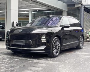 NIO ES8