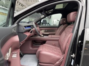 NIO ES8