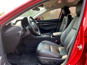 Mazda 3 Angkesela