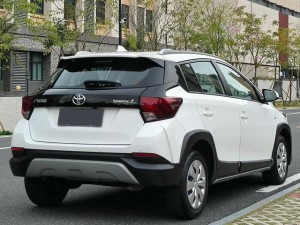 Toyota Yaris L
