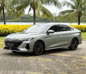Chery Arrizo 8