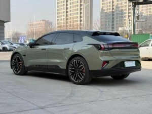 ZEEKR 001