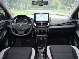Toyota Yaris L