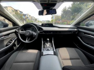 Mazda 3 Angkesela