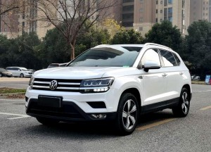 Volkswagen Tharu