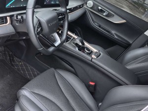 Omoda C5