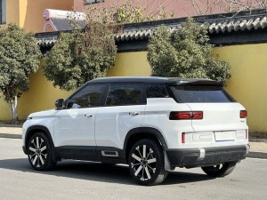 Geely ICON