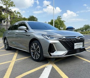 Chery Arrizo 8