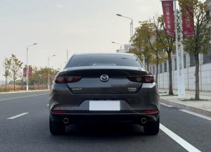 Mazda 3 Angkesela