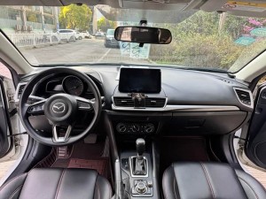 Mazda 3 Angkesela