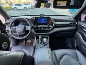Toyota Crown Kluger