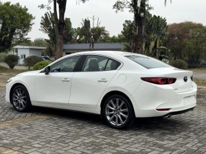 Mazda 3 Angkesela
