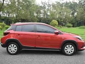 Toyota Yaris L