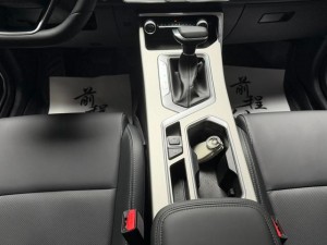 Geely Coolray SX11 (Binyue)