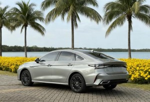 Chery Arrizo 8