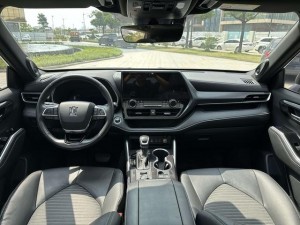 Toyota Crown Kluger