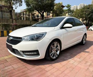Chery Arrizo 5