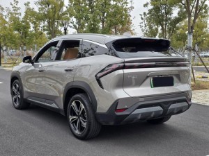 Geely Galaxy L7