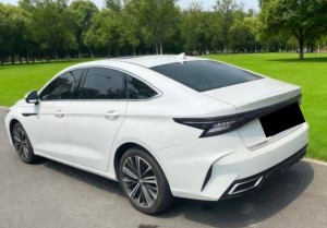Chery Arrizo 8