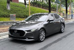 Mazda 3 Angkesela