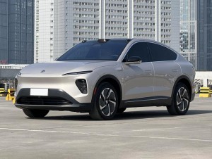 NIO EC7