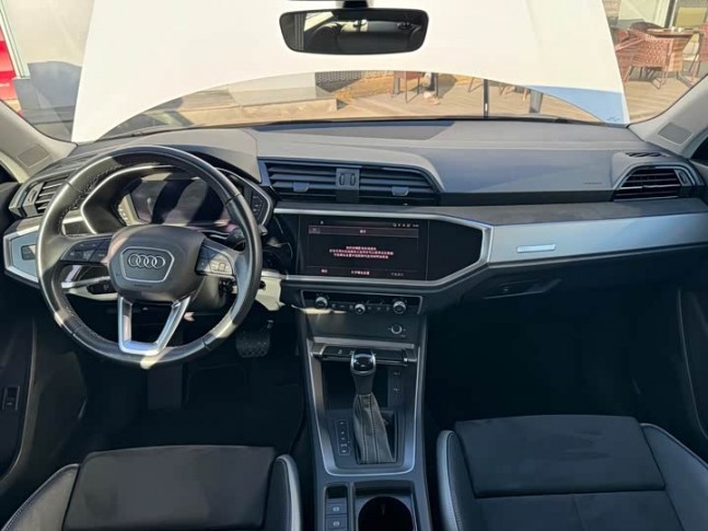 Audi Q3  2022
